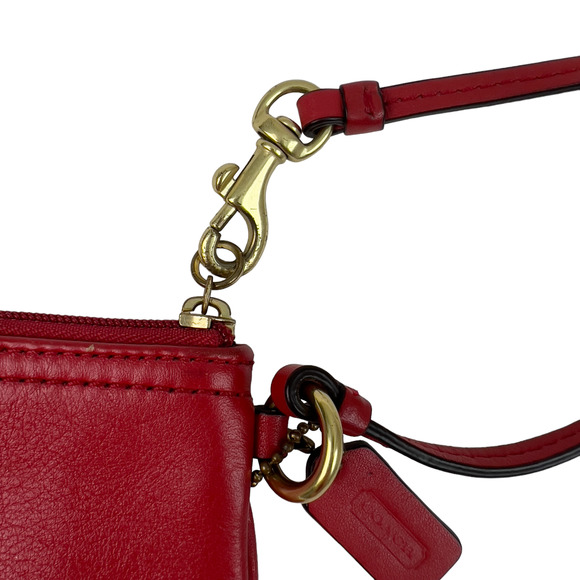 Coach Pebble Leather Wristlet Red - Picture 8 of 10